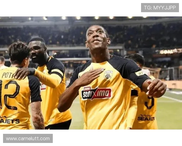 法国前锋马夏尔加盟蒙特雷 签约至2027年并含续约选项