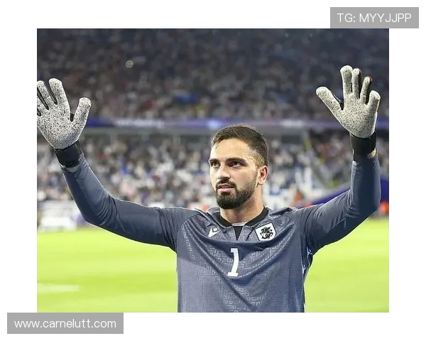 马马尔达什维利称西班牙实力强大佩德里是球队中场大师