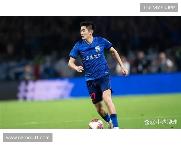 黄健翔：成都阵容相较三强稍逊应大胆培养年轻核心球员